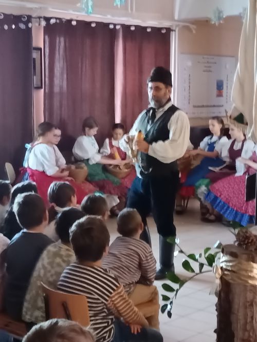 Nagyberény 2025.12.11. Mizereg Műhely 4275.