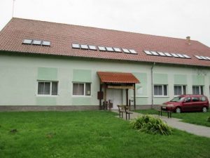 Felsőmocsolád könyvtár